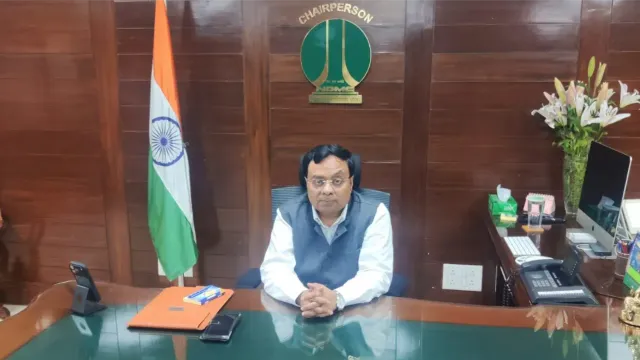 NDMC को मिला नया अध्यक्ष, IT दिल्ली से B.Tech और 30 साल का अनुभव; पद संभालते ही IAS मनोज द्विवेदी ने दिए ये ऑर्डर