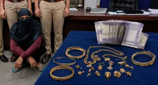 नौकरानी गिरफ्तार, चोरी किए गहने और कैश बरामद।