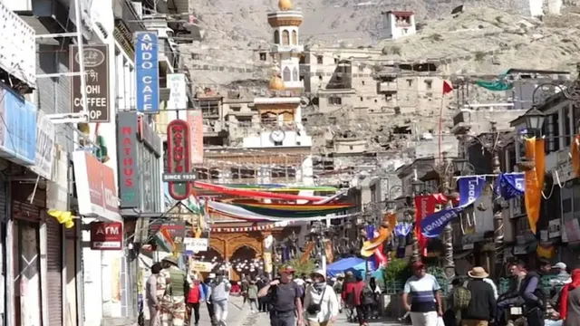 लेह से दिल्ली तक एक ही आवाज, केंद्र कब सुनेगा लद्दाख की पुकार? चार मांगों पर जल्द फैसले की गुहार