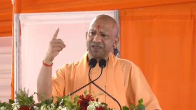 'धार्मिक आयोजनों में अराजकता कतई बर्दाश्त नहीं', सीएम योगी के निर्देश- अफवाह फैलाने वालों पर होगी कड़ी कार्रवाई