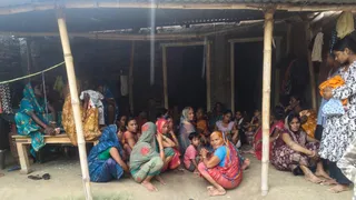 बलिया में दर्दनाक हादसा: तेज रफ्तार बाइक बंधे से गिरी, दो युवकों की मौत।