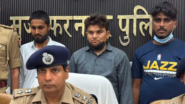 नकली करंसी के साथ तीन गिरफ्तार, बेंगलुरु से तस्करी कर बाजार में खपाते थे; पाकिस्तान तक जुड़े तार