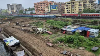 पटना में हार्डिंग पार्क पैसेंजर टर्मिनल का काम