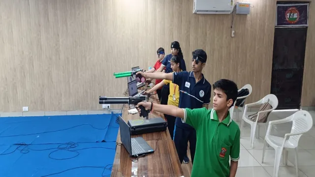 निशानेबाज चैंपियंस का जलवा! जम्मू अंतर स्कूल राइफल शूटिंग में आर्यवीर, अमायरा सहित 6 खिलाड़ियों ने जीता गोल्ड
