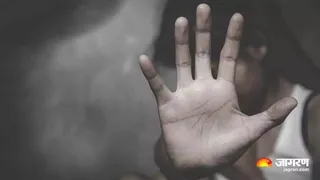 दुष्कर्म के बाद बच्ची की हत्या ।प्रतीकात्मक चित्र)