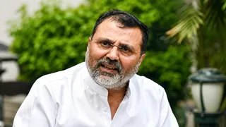 गोड्डा सांसद निशिकांत दुबे ने छात्रों का समर्थन किया।