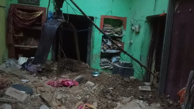 'जइसे वज्र फाट परा...', धमाके जैसी आवाज से दहल उठे ग्रामीण, 70 वर्षीय रजोला का छलका दर्द