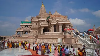 राम मंदिर में दर्शन पास मिलना अब और आसान।