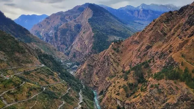 उत्तराखंड: जोशीमठ में भू-धंसाव के बाद अब धंसने लगी हेलंग और कल्पेश्वर की पहाड़ियां, सेटेलाइट से रखी गई नजर