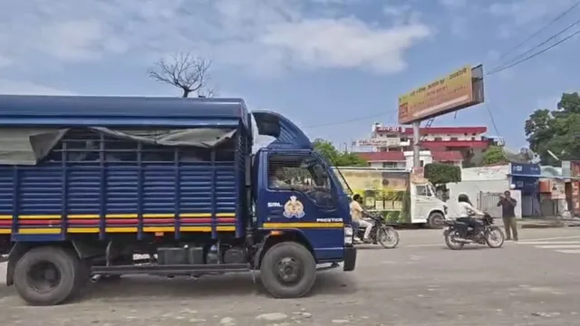 अबान के जनाजे में शामिल होने प्रयागराज लाया जा रहा अतीक का बेटा उमर, रायबरेली से गुजरा पुलिस का काफिला
