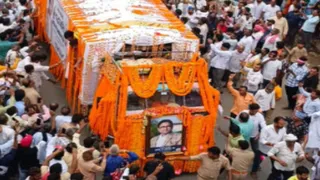 बलिया में बसपा विधायक उमाशंकर सिंह का अंतिम संस्कार, बेटे प्रिंस युकेश संभालेंगे विरासत।