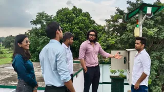 सोनभद्र में वज्रपात अलार्म सिस्टम ने बचाई हजारों जानें, अब रखरखाव के लिए बजट की दरकार।