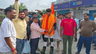 राजा ने स्केटिंग पर बाबा बैद्यनाथ धाम की यात्रा आरंभ की।
