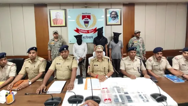 रामगढ़ में पुलिस की बड़ी कार्रवाई! प्रिंस खान-राहुल दूबे गैंग के 4 सदस्य गिरफ्तार
