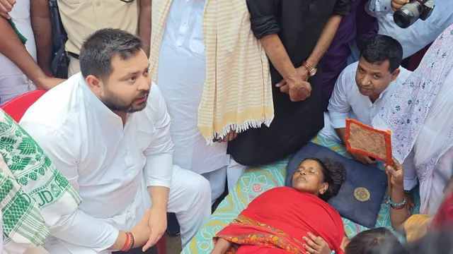 रोहतास हत्याकांड: पीड़ित परिवार से मिले तेजस्वी यादव, बोले- हत्यारों को सजा मिलने तक जारी रहेगा संघर्ष
