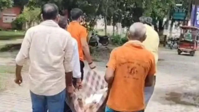 मोदीनगर में स्ट्रेचर न मिलने से वृद्ध कांवड़िये की मौत, वायरल वीडियो से उठे सवाल

