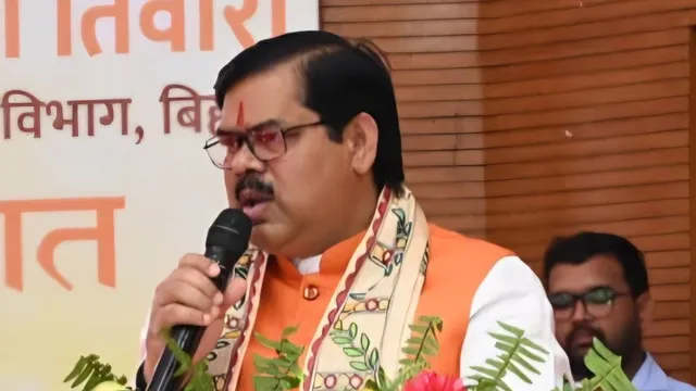 'AI टीचर का विकल्प नहीं, सहयोग का माध्यम', शिक्षा विभाग के चिंतन शिविर में बोले मंत्री मिथिलेश तिवारी
