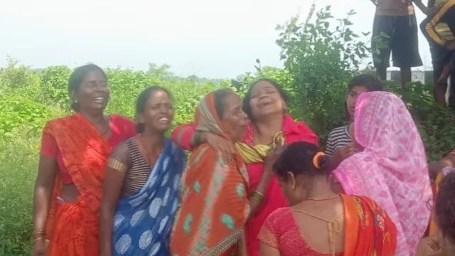 रोहतास में गुप्ता धाम दर्शन के लिए निकले जवान और बेटी के कैनाल में डूबने की आशंका, लावारिस मिली बाइक
