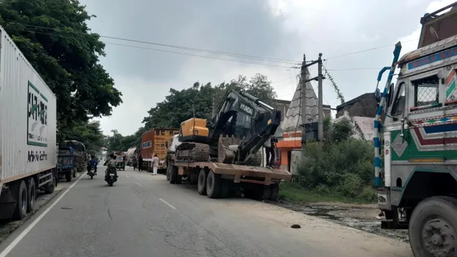 बदायूं में कांवड़ यात्रा के चलते रूट डायवर्जन मंगलवार रात तक बढ़ा: 4 दिन से थमे वाहनों के पहिए, हरिद्वार बसें बैरंग लौटीं
