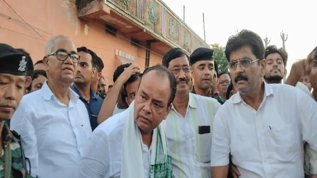 स्वास्थ्य मंत्री इरफान अंसारी की बीसीसीएल को दो टूक चेतावनी, भू-धंसान पीड़ितों को बसाओ वरना कोयला नहीं निकलेगा
