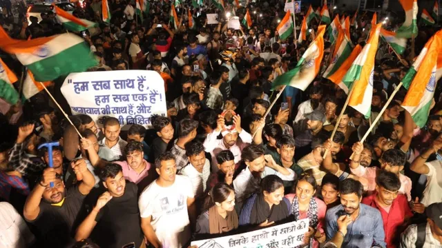 झारखंड प्रोटेस्ट: रांची से सुबह 10 बजे निकलेगा मार्च, पुलिस ने रास्ते में की बैरिकेडिंग 
