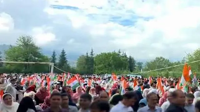 कश्मीर से गूंजा एक ही नारा- 'वंदे मातरम', अनंतनाग से कुपवाड़ा तक तिरंगे में रंगी पूरी घाटी, एकता-गौरव का दिखा संगम