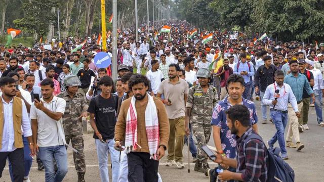 दिल्ली का 'पिज्जा-बर्गर' बनाम रांची का 'सादा भोजन, JPSC-JSSC आंदोलन में दिखा झारखंडी छात्रों का संयम