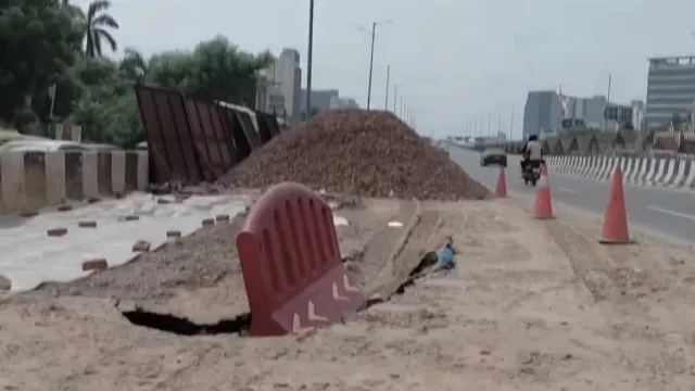फिर धंसा गुरुग्राम-सोहना हाईवे, निर्माणाधीन हिस्से में ट्रक चढ़ने से बैठी सड़क