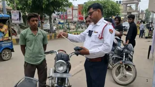 फरीदाबाद में अस्थायी या अस्पष्ट नंबर प्लेट वाले वाहन पुलिस के लिए बड़ी चुनौती बन गए हैं।