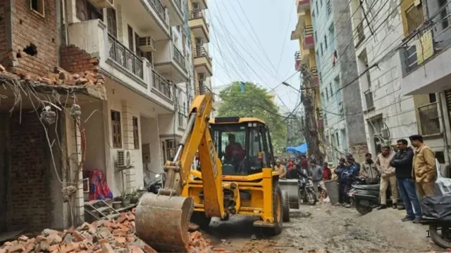 गुरुग्राम में अवैध निर्माण और जमीन के गलत इस्तेमाल पर चलेगा निगम का डंडा, प्लॉट मालिकों को नोटिस