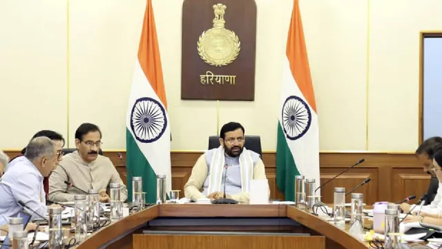 हरियाणा में ग्रुप-डी कर्मचारियों के प्रमोशन का रास्ता साफ, नायब सरकार ने पदोन्नति की दी मंजूरी
