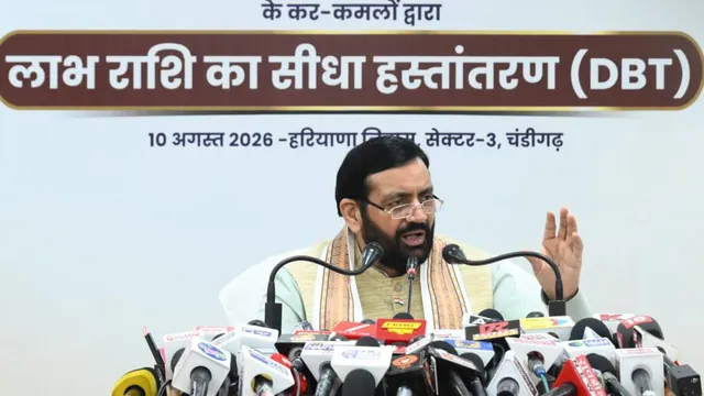CM नायब ने 50 लाख महिलाओं के खाते में भेजे 1595 करोड़, अब 1.80 लाख आय वालों को भी मिलेगा लाडो लक्ष्मी योजना का लाभ
