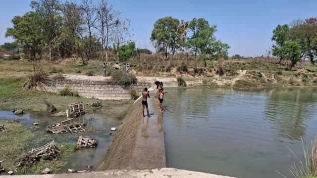 अयोध्या-चित्रकूट एक्सप्रेसवे से जगी विकास की आस, पौराणिक मोक्षदा ताल के कायाकल्प की उठी मांग