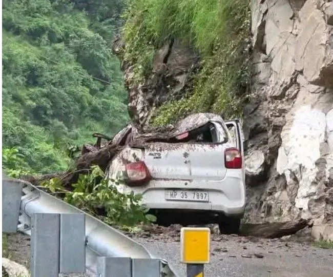 Aani Car Landslide 1