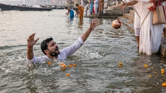 जमुई: मां का अस्थि विसर्जन करने गंगा में उतरा था बेटा, पैर फिसलने से मौत; 3 बेटियों के सिर से उठा साया
