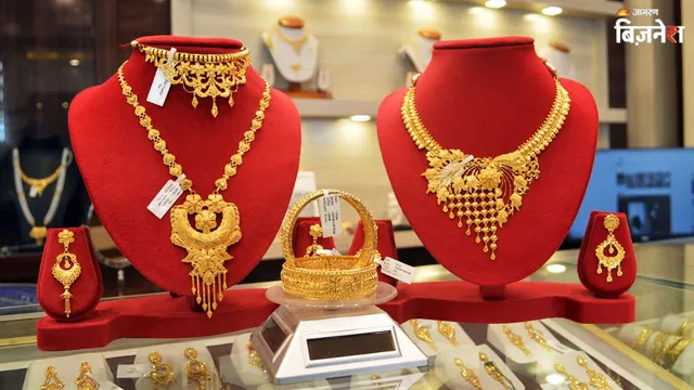 Gold Silver Price: सोना चढ़ा, चांदी लुढ़की; क्यों बदला ट्रेंड? एक्सपर्ट बोले- अब ₹2 लाख से नीचे आ जाएगी सिल्वर!

