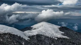 केंद्र सरकार ने लोकसभा में बताई हिमालय पर अत्यधिक बारिश की वजह (प्रतीकात्मक फोटो)