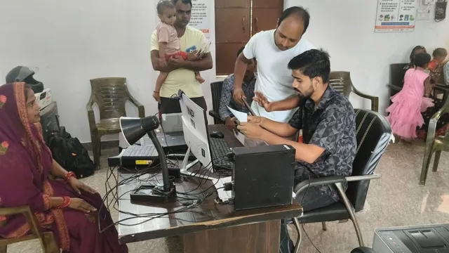 यूपी के सभी मुख्य डाकघरों में अब रविवार को भी मिलेगी आधार सेवा, बायोमीट्रिक अपडेट कराना हुआ आसान