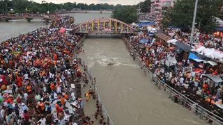 हरिद्वार में डाक कांवड़ में 32 लोग हुए घायल।