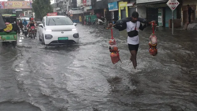 UP का सबसे ज्यादा बारिश वाला जिला बना मेरठ, बिजनौर में नदियां उफान पर; सहारनपुर में मकान गिरने से सात घायल