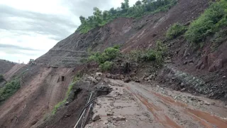 दास घंटे बाद बहाल हुआ बनी बसहोली सड़क मार्ग।