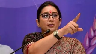 कांग्रेस के गढ़ में ‘कमल’ खिलाने वाली स्मृति 2024 में हार के बाद फिर बढ़ा रही हैं अपनी सक्रियता