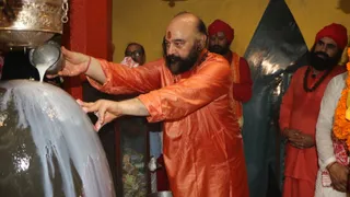 पवित्र छड़ी मुबारक की शंकराचार्य मंदिर में की गई विशेष पूजा। (फ़ोटो: साहिल मीर, जागरण)