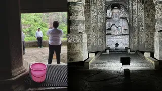 अजंता गुफाओं में रिसाव रोकने के लिए रखी गईं बाल्टियां