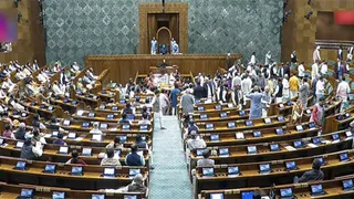 36 मिनट में 7 विधेयक पारित: मानसून सत्र में कई विधेयक पेश हुए (फोटो- एएनआई)
