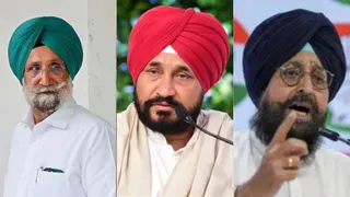 पंजाब कांग्रेस के सीनियर नेता सुखजिंदर रंधावा, चरणजीत सिंह चन्नी और सुखजिंदर रंधावा।