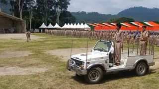बड़सर स्कूल मैदान में स्वतंत्रता दिवस समारोह के लिए चल रही पुलिस की तैयारी। जागरण