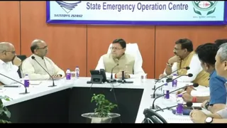 युद्ध स्तर पर बचाव अभियान चलाने के दिए निर्देश।