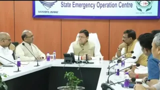 सीएम धामी ने झारखंड और छत्तीसगढ़ के मुख्यमंत्रियों से की बात।