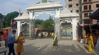 आस्था, भक्ति और सेवा का भव्य धाम बना आलमबाजार का श्री श्याम मंदिर।